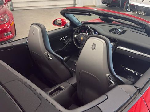 Used 2014 Porsche 911 Carrera 4S AWD/4WD image 31