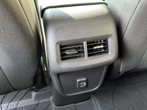 Certified 2023 Chevrolet Equinox LT image 12