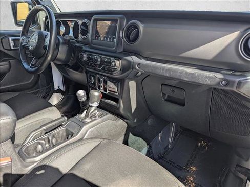 Used 2022 Jeep Gladiator Sport image 20
