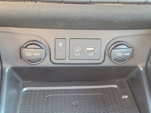 Used 2021 Hyundai Tucson Limited AWD/4WD image 24