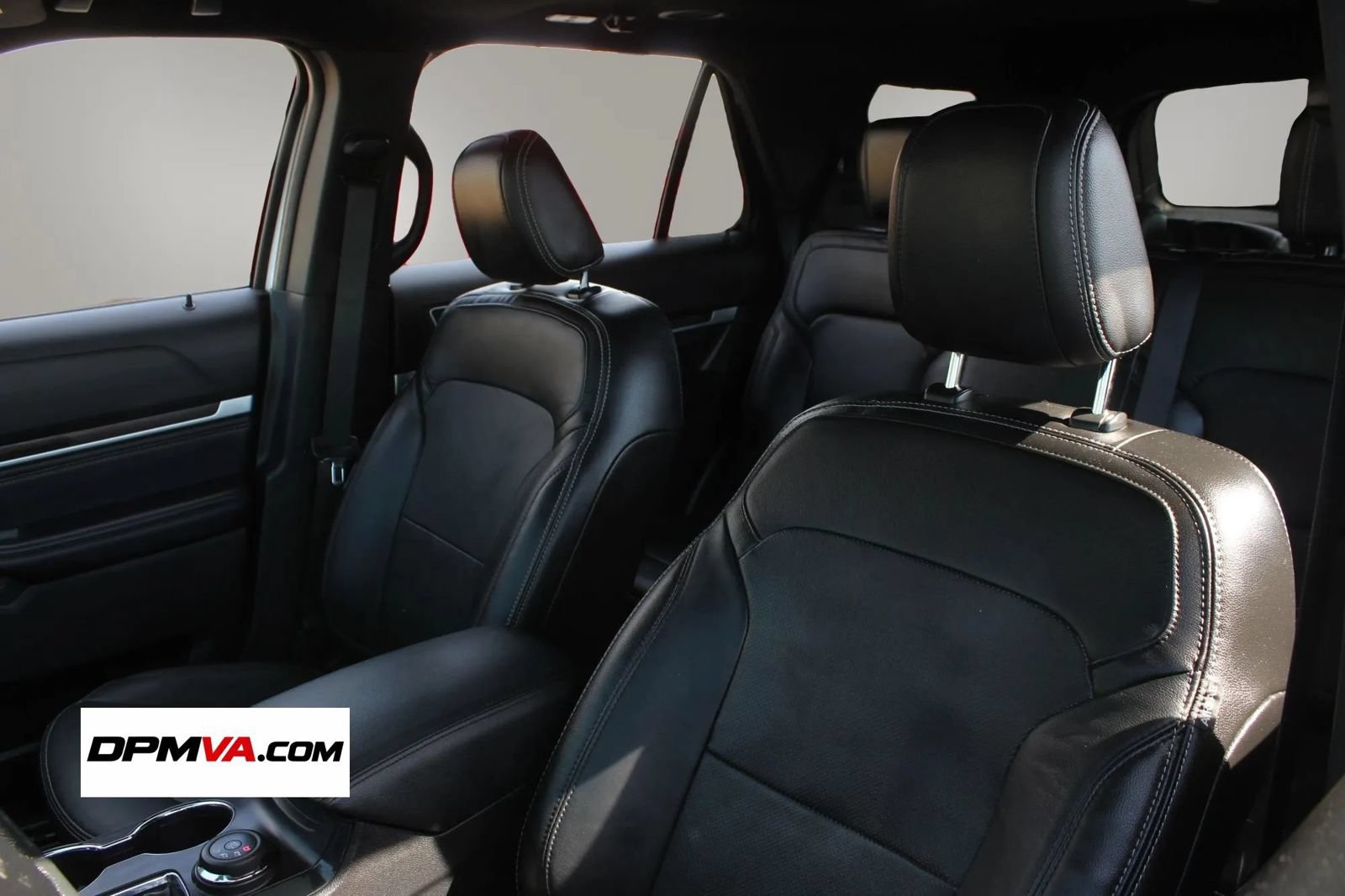 Used 2018 Ford Explorer Limited w/ Equipment Group 301A AWD/4WD image 22