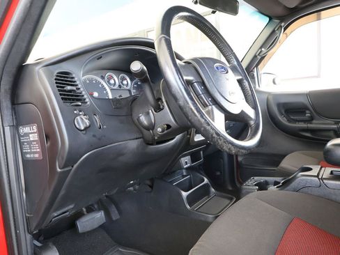 Used 2005 Ford Ranger FX4 AWD/4WD image 38