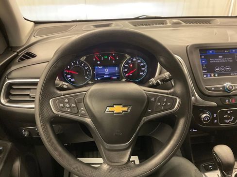 Used 2022 Chevrolet Equinox LT image 6