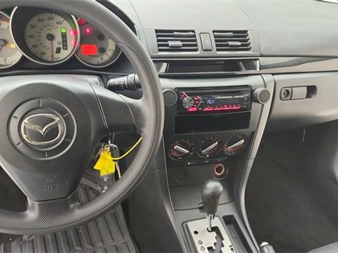 Used 2009 MAZDA MAZDA3 i Sport image 22