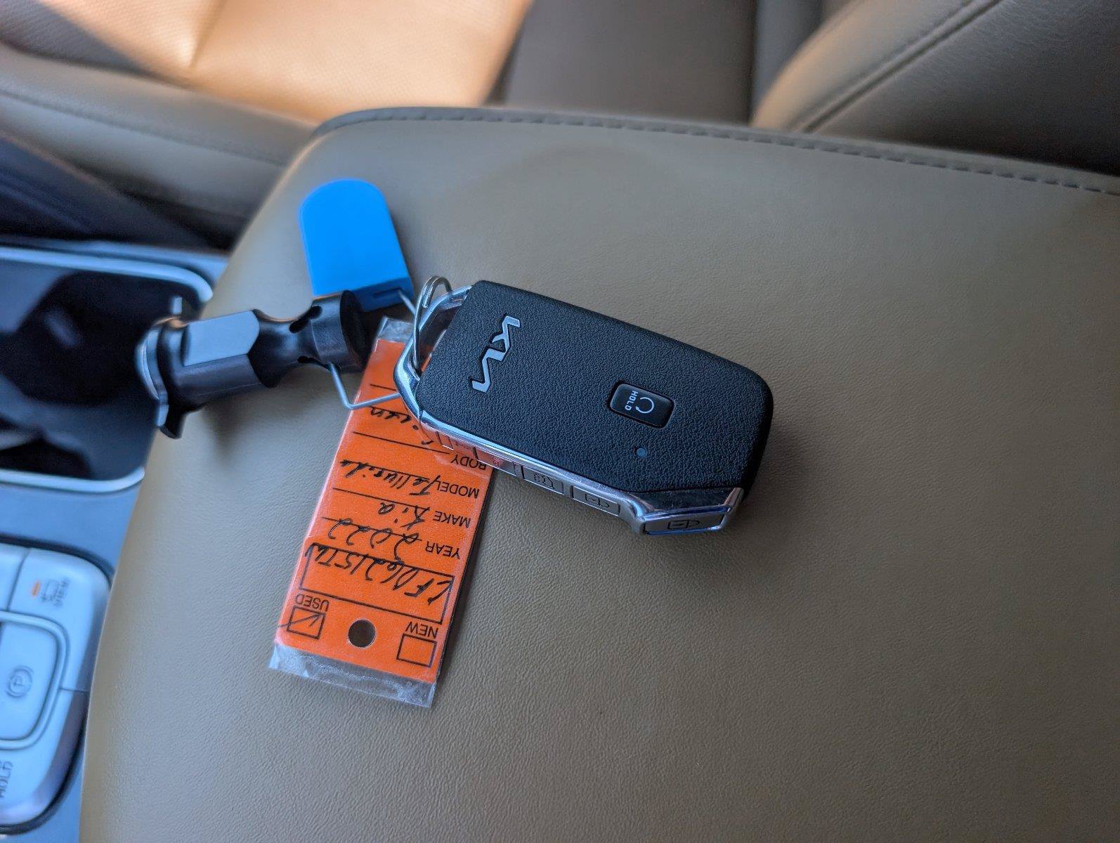 Used 2022 Kia Telluride SX w/ Nightfall Edition Package AWD/4WD image 22