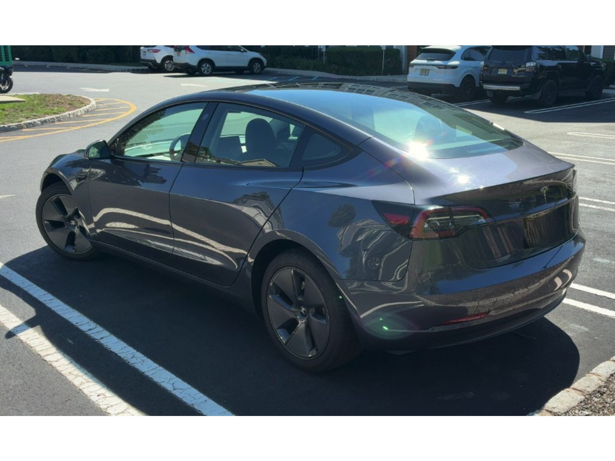 Used 2023 Tesla Model 3 Standard Range RWD image 4