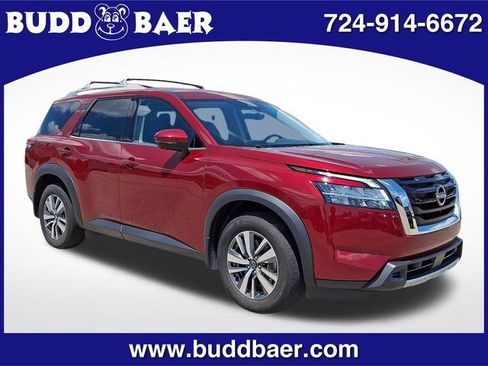 Used 2023 Nissan Pathfinder SL AWD/4WD image 1