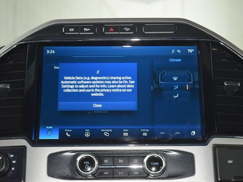 Used 2022 Ford F250 Lariat w/ Black Appearance Package AWD/4WD image 36