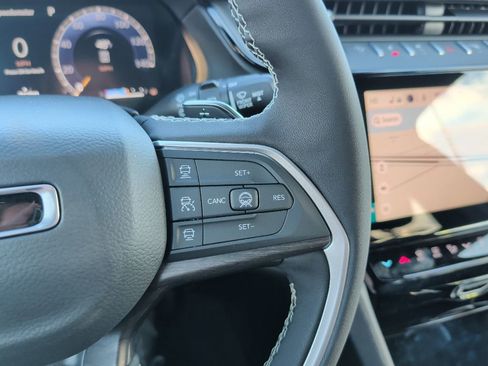 New 2026 Jeep Grand Cherokee L Limited AWD/4WD image 24