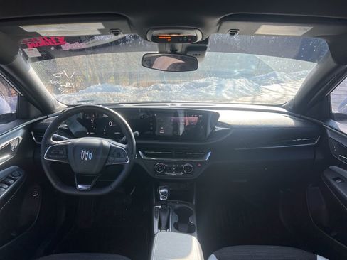 Certified 2024 Buick Envista Preferred w/ Convenience I Package image 35