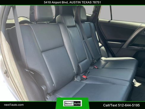Used 2018 Toyota RAV4 SE w/ Power Extra Value Package FWD image 32