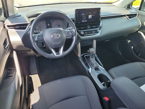 Used 2023 Toyota Corolla Cross LE FWD image 15