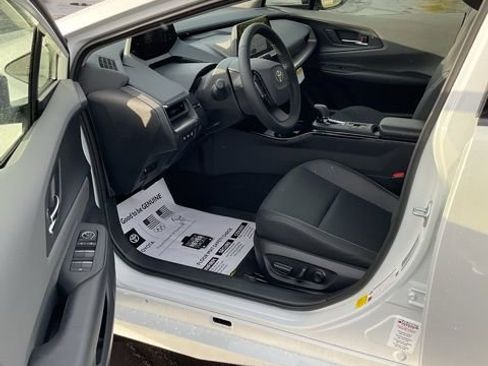 New 2026 Toyota Prius XLE image 9