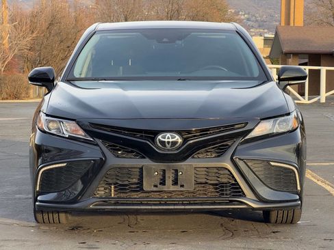 Used 2023 Toyota Camry SE w/ Convenience Package image 2