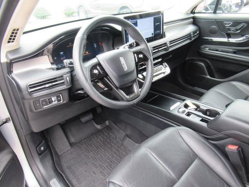 Used 2023 Lincoln Corsair Reserve FWD image 15