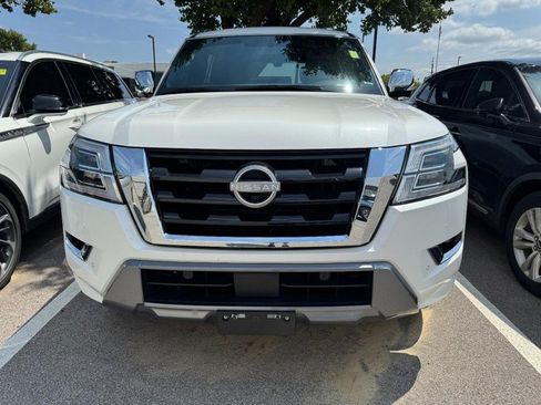 Used 2024 Nissan Armada Platinum w/ Captain's Chairs Package AWD/4WD image 2