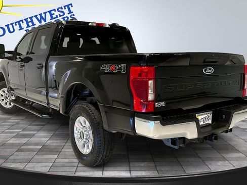Used 2022 Ford F250 XLT image 4