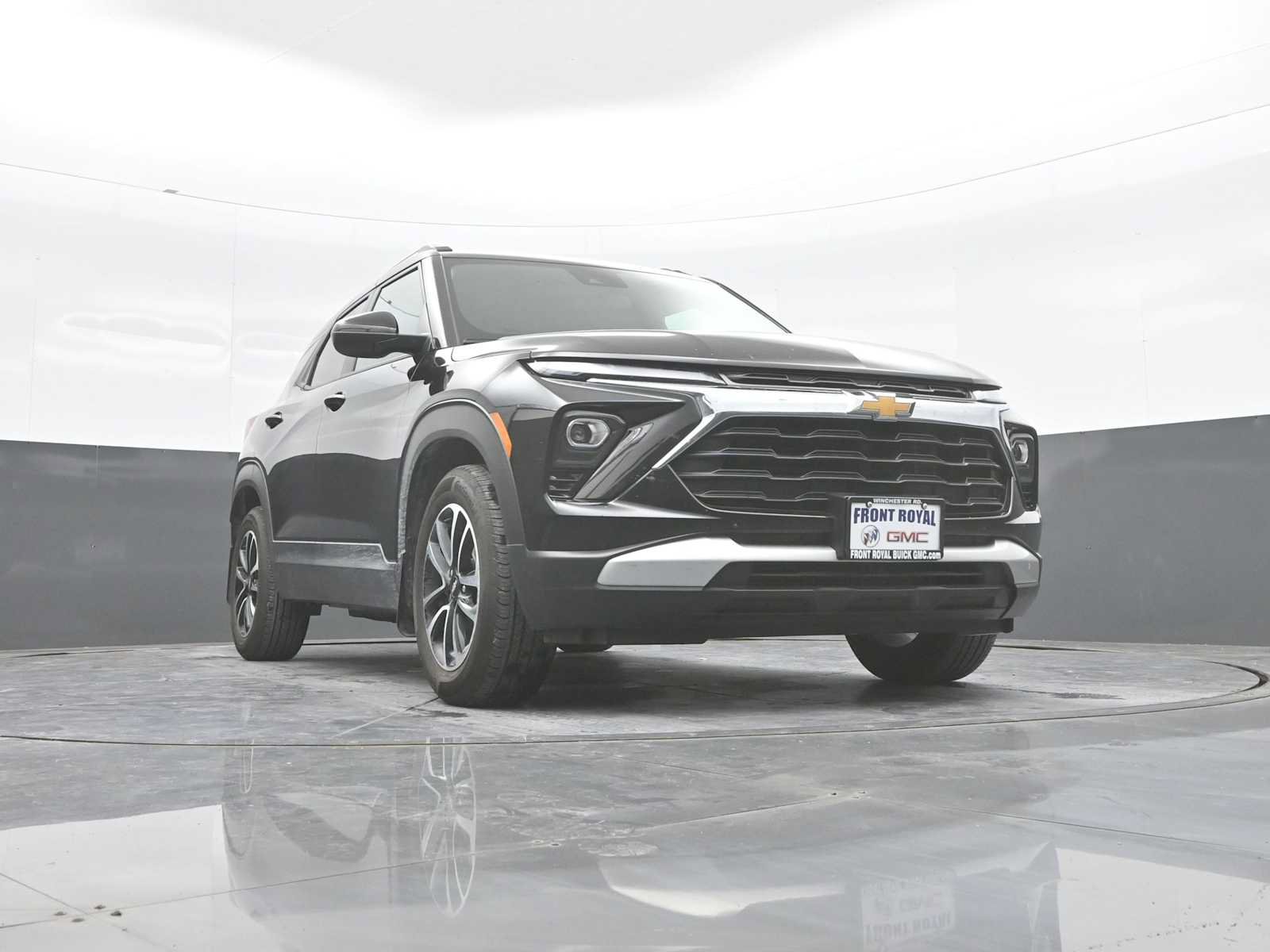 Used 2026 Chevrolet TrailBlazer LT w/ LT Cold Weather Package FWD image 37