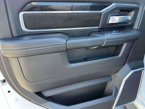 Used 2022 RAM 2500 Laramie AWD/4WD image 5