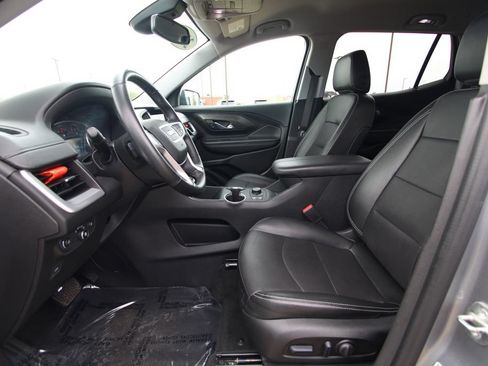 Used 2024 GMC Terrain SLT FWD image 6