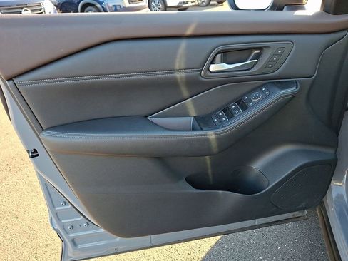 Certified 2022 Nissan Rogue SL image 13