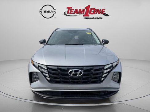 Used 2024 Hyundai Tucson SEL FWD image 2