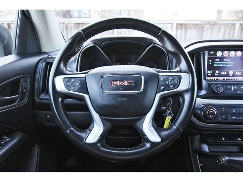 Used 2018 GMC Canyon SLE w/ SLE Convenience Package image 17