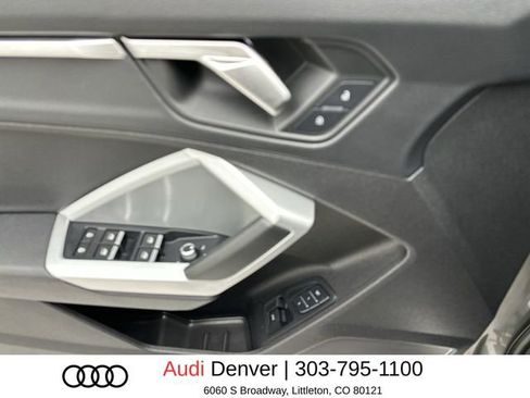 Used 2025 Audi Q3 2.0T Premium w/ Convenience Package image 13