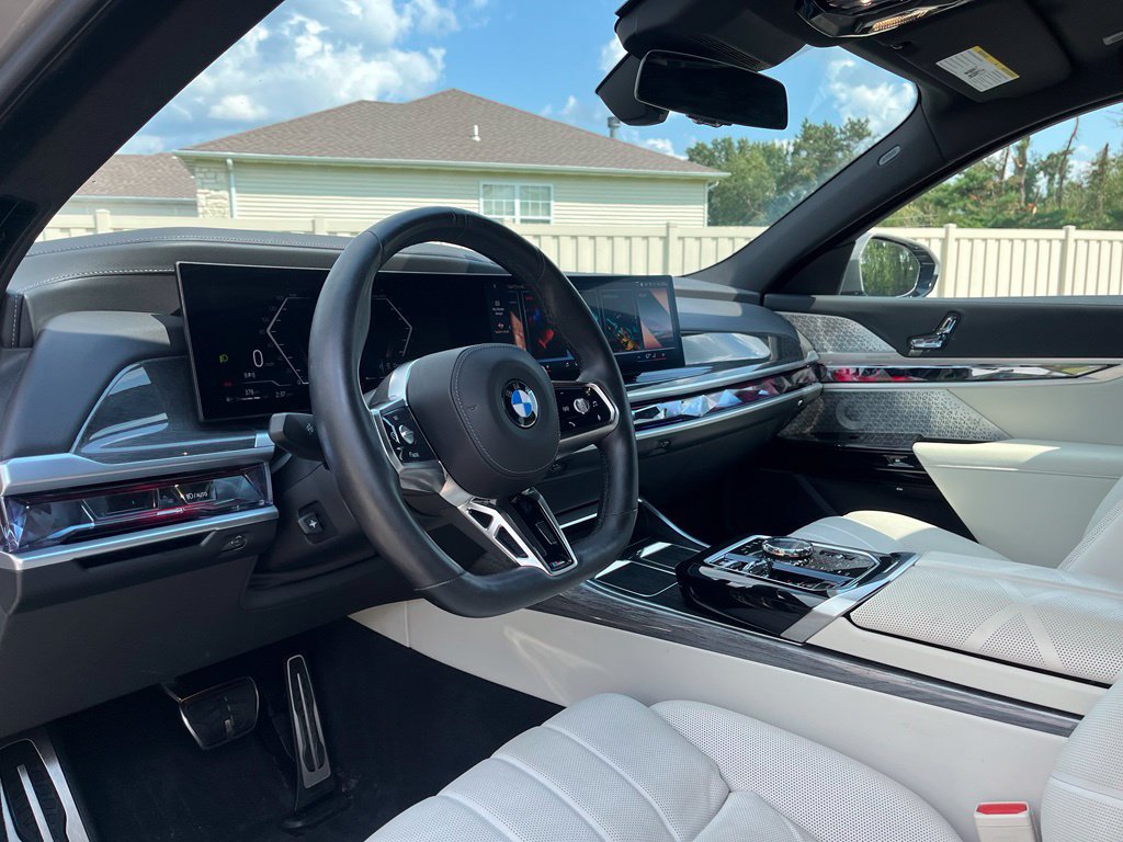 Used 2024 BMW 760i xDrive AWD/4WD image 20