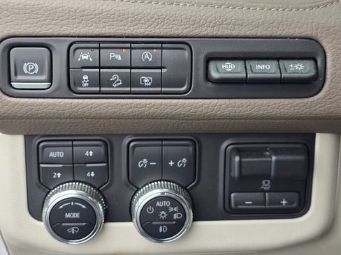 Used 2023 GMC Yukon Denali w/ Max Trailering Package image 19