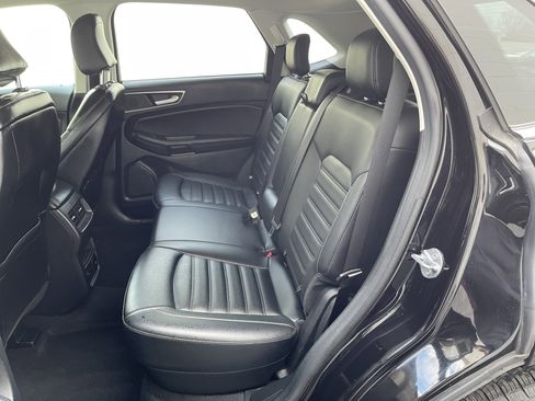 Used 2024 Ford Edge SEL w/ Convenience Package image 15