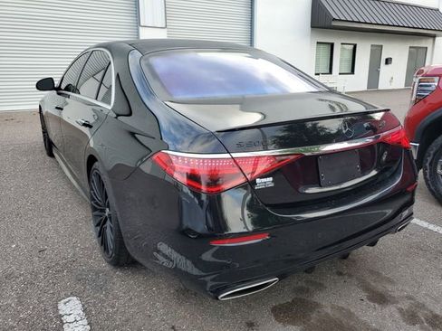 Used 2022 Mercedes-Benz S 500 4MATIC w/ AMG Line Package image 3