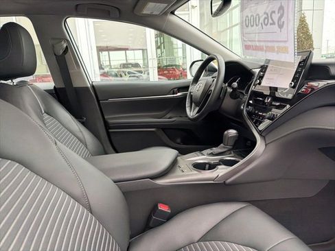 Certified 2024 Toyota Camry SE image 31