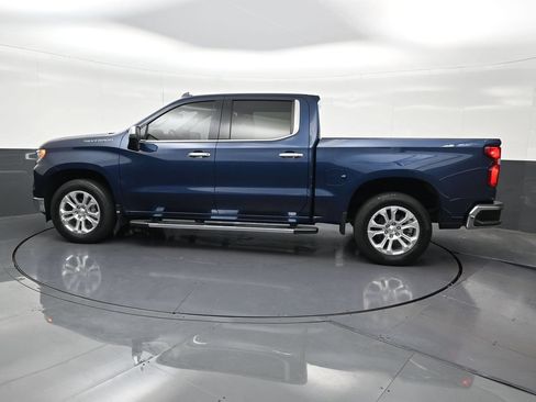 Used 2023 Chevrolet Silverado 1500 LTZ RWD image 2
