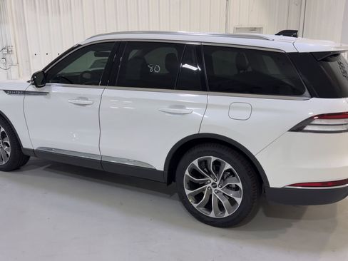 New 2026 Lincoln Aviator 2WD image 7