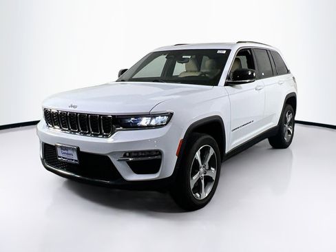 Used 2023 Jeep Grand Cherokee Limited image 1