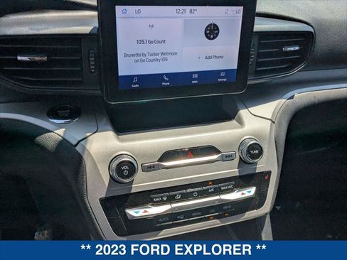 Used 2023 Ford Explorer XLT RWD image 17