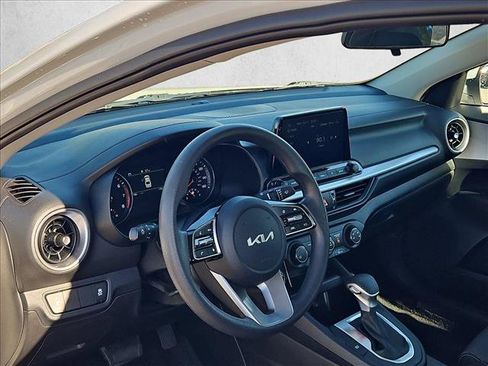 Used 2024 Kia Forte LX FWD image 10