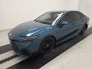 Used 2025 Toyota Camry SE w/ Convenience Package FWD image 1
