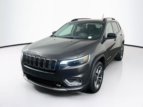 Used 2022 Jeep Cherokee Limited w/ Elite Package AWD/4WD image 3