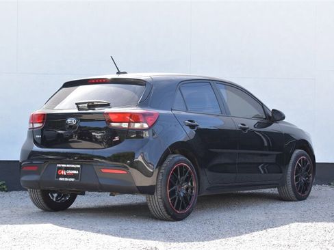 Used 2019 Kia Rio S FWD image 5