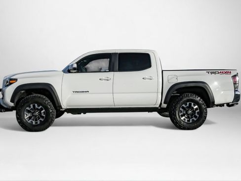 Used 2023 Toyota Tacoma TRD Off-Road image 8