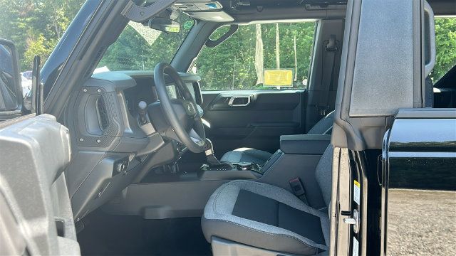 Used 2026 Ford Bronco 4-Door AWD/4WD image 38