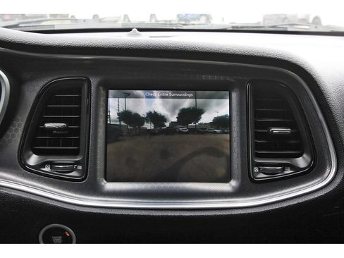 Used 2017 Dodge Challenger R/T Scat Pack w/ Dynamics Package RWD image 24