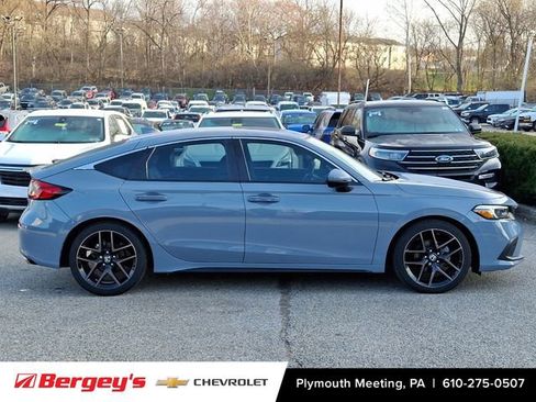 Used 2024 Honda Civic Sport Touring image 9