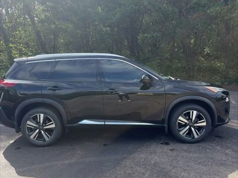 Used 2023 Nissan Rogue SL w/ SL Premium Package image 5