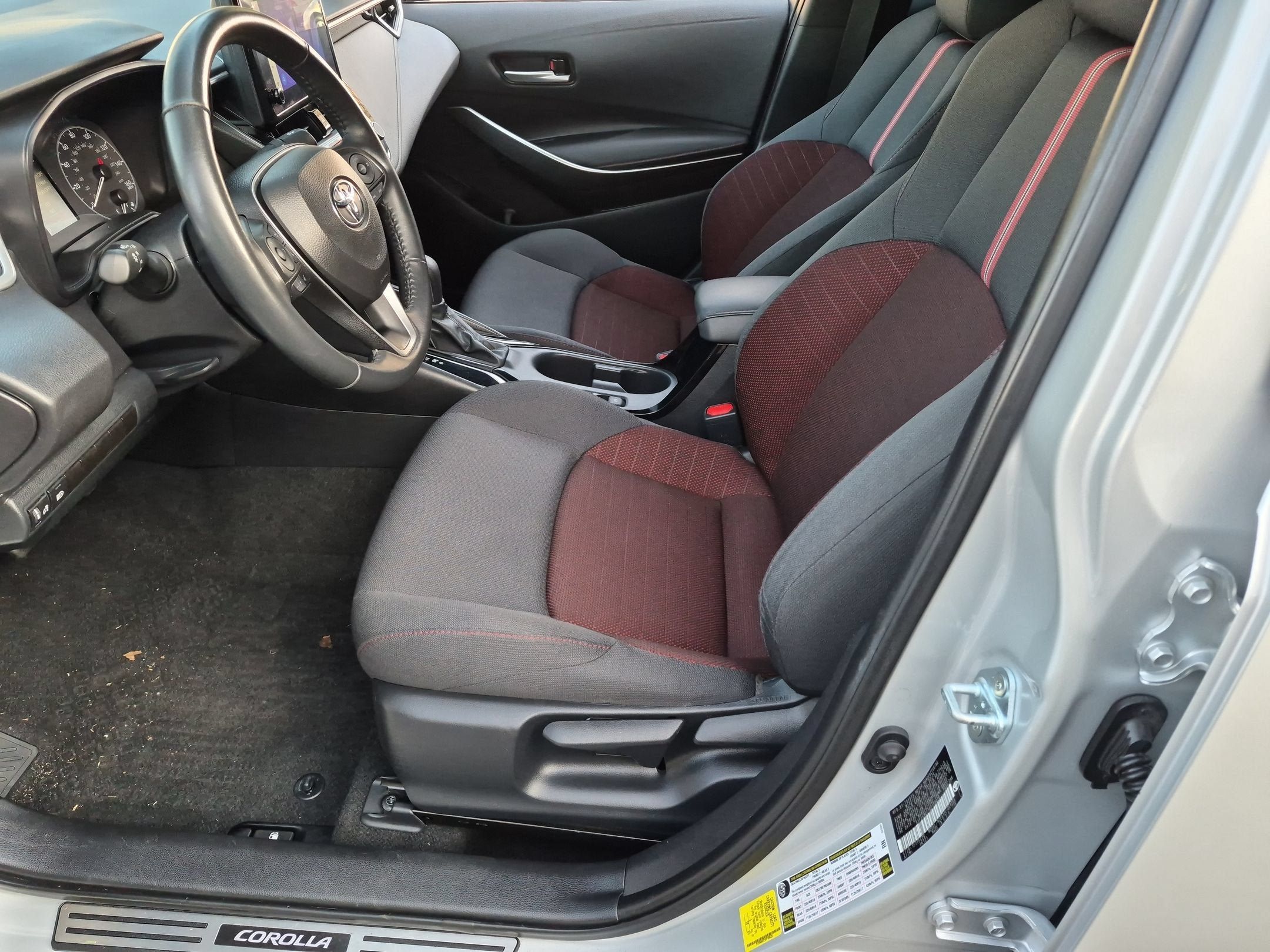 Used 2024 Toyota Corolla SE FWD image 13
