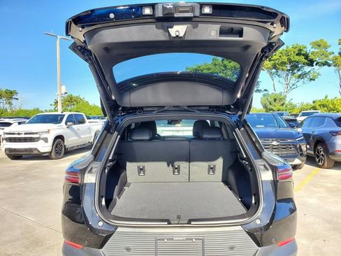 New 2026 Chevrolet Equinox EV LT image 6