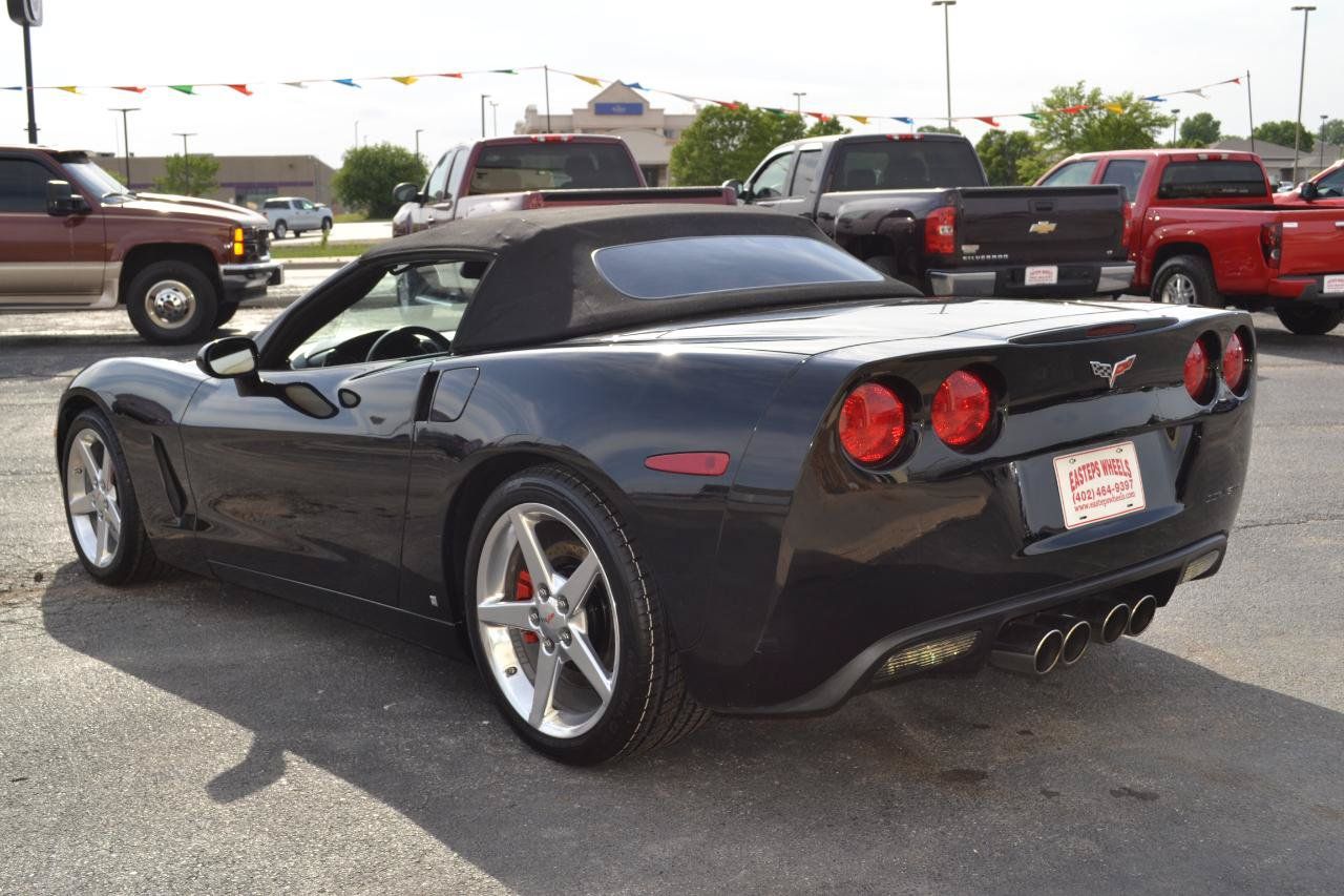 Used 2006 Chevrolet Corvette Convertible w/ Preferred Equipment Group RWD image 38