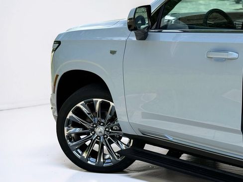 New 2026 Cadillac Escalade Platinum Luxury AWD/4WD image 8